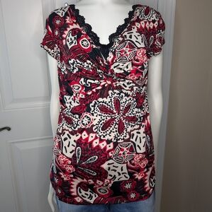 Women's Large Blouse Red, Black, White V Neck Gold Accents Lace Trim Detail NWT